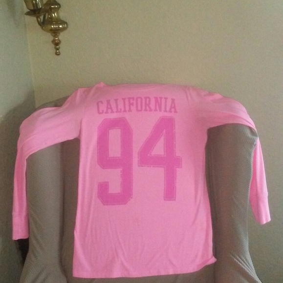 Clothes - Picture 7 of 8